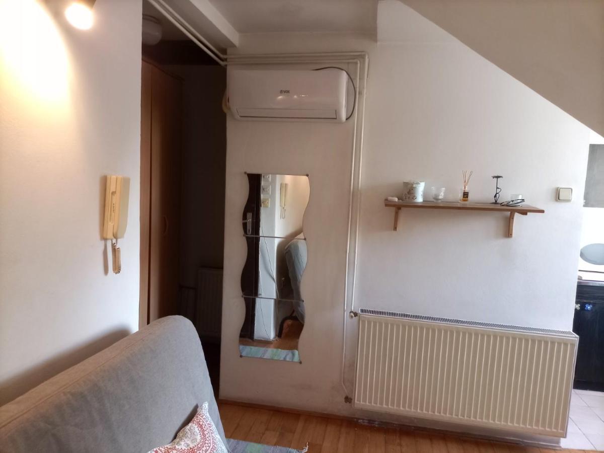 Apartman Lara Belgrado Buitenkant foto